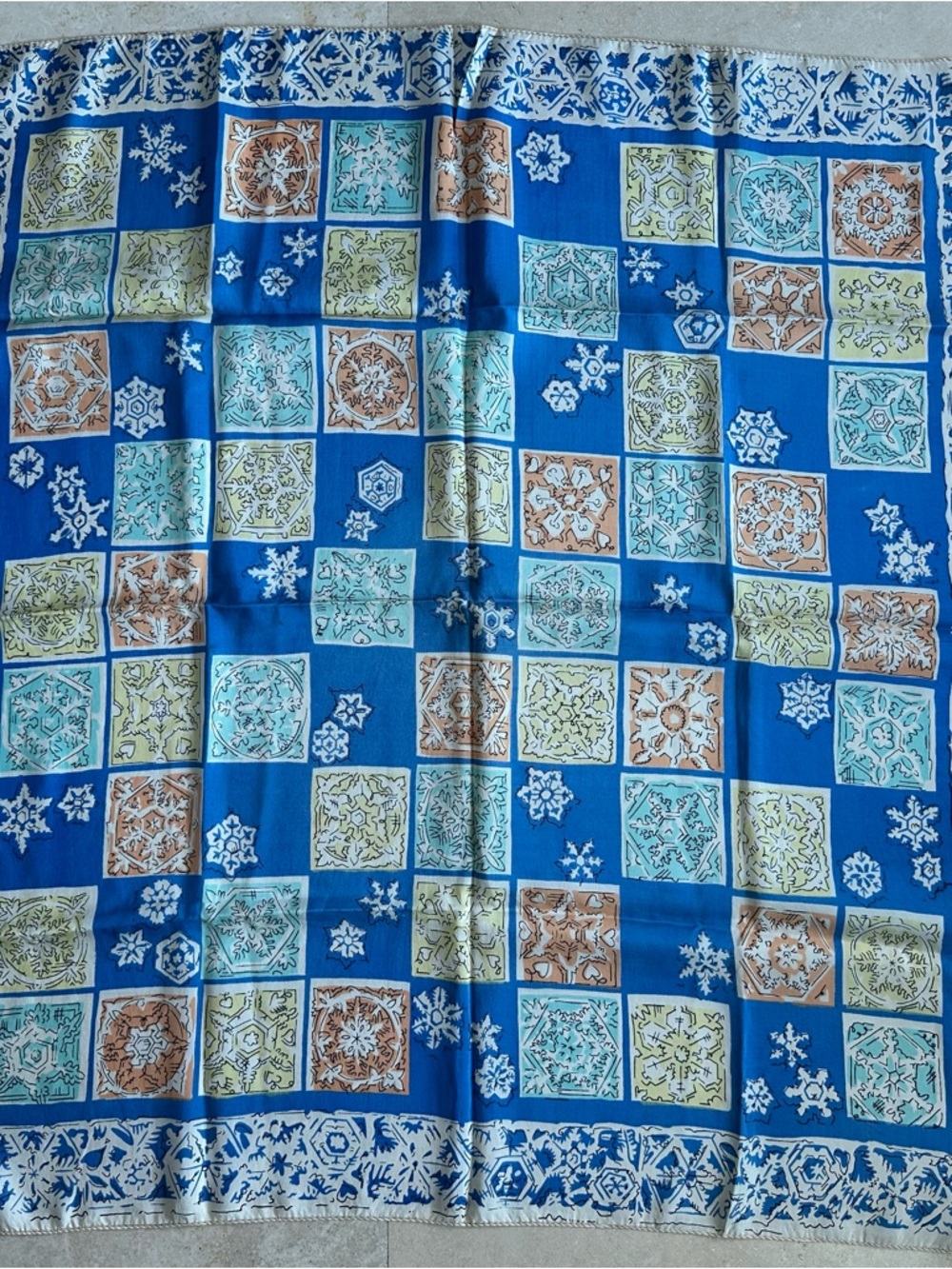 100% Silk square scarf vintage 1990’s